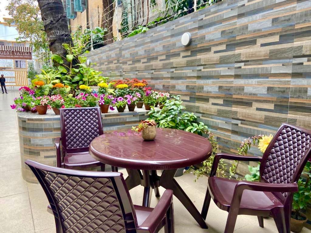 Hotel Regent Vatika Kalkuta Zewnętrze zdjęcie